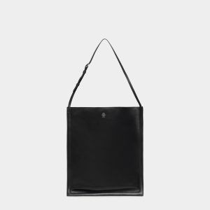 Beckett Tote in Black Leather