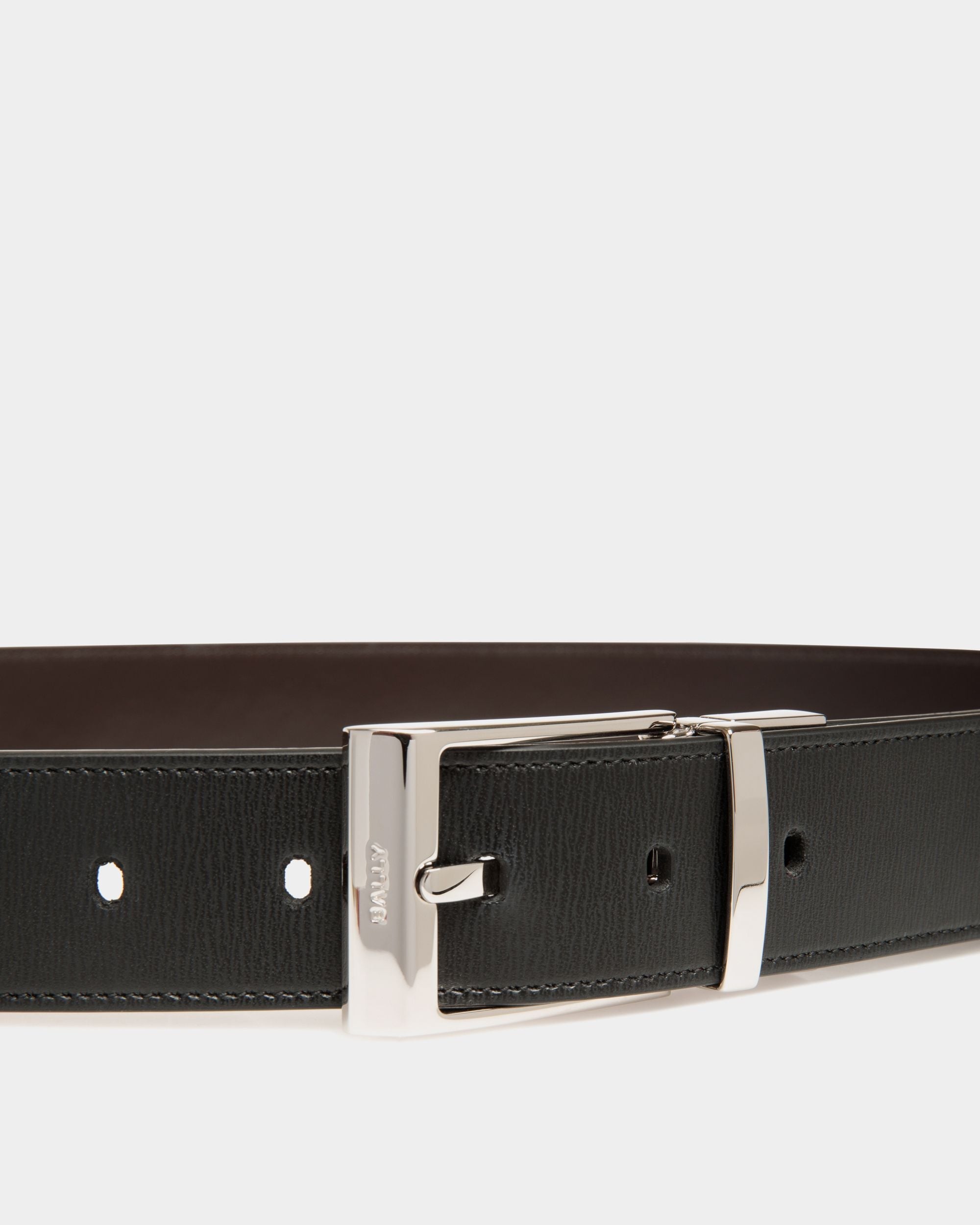 Shiffie 35mm Reversible And Adjustable Belt in Black And Brown Leather - Image 3