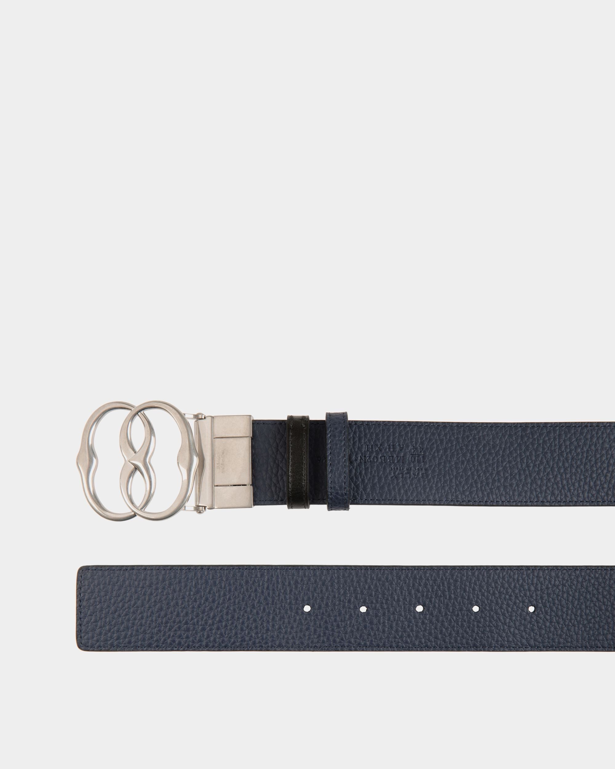 Emblem 40mm Adjustable and Reversible Belt in Navy Blue and Black Leather - Image 2