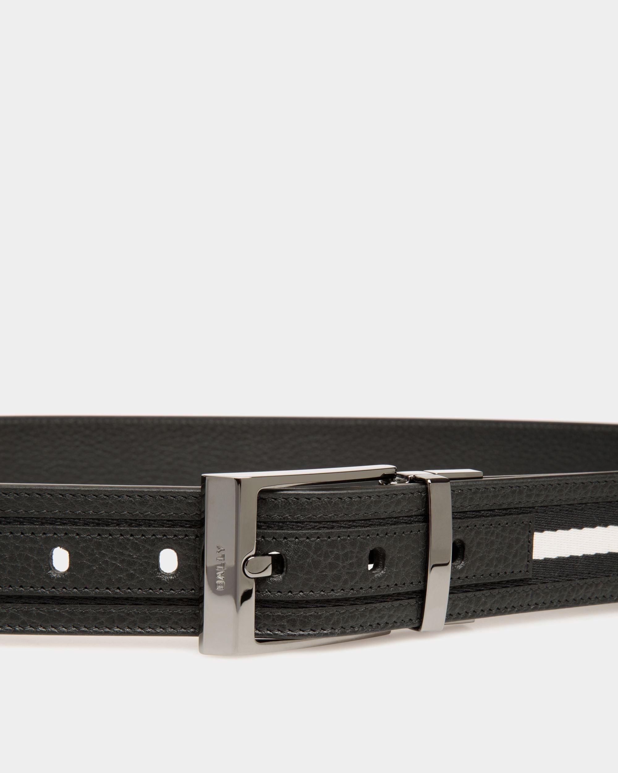 Shiffie 35mm Reversible Belt In Black And White Fabric And Leather - Image 3