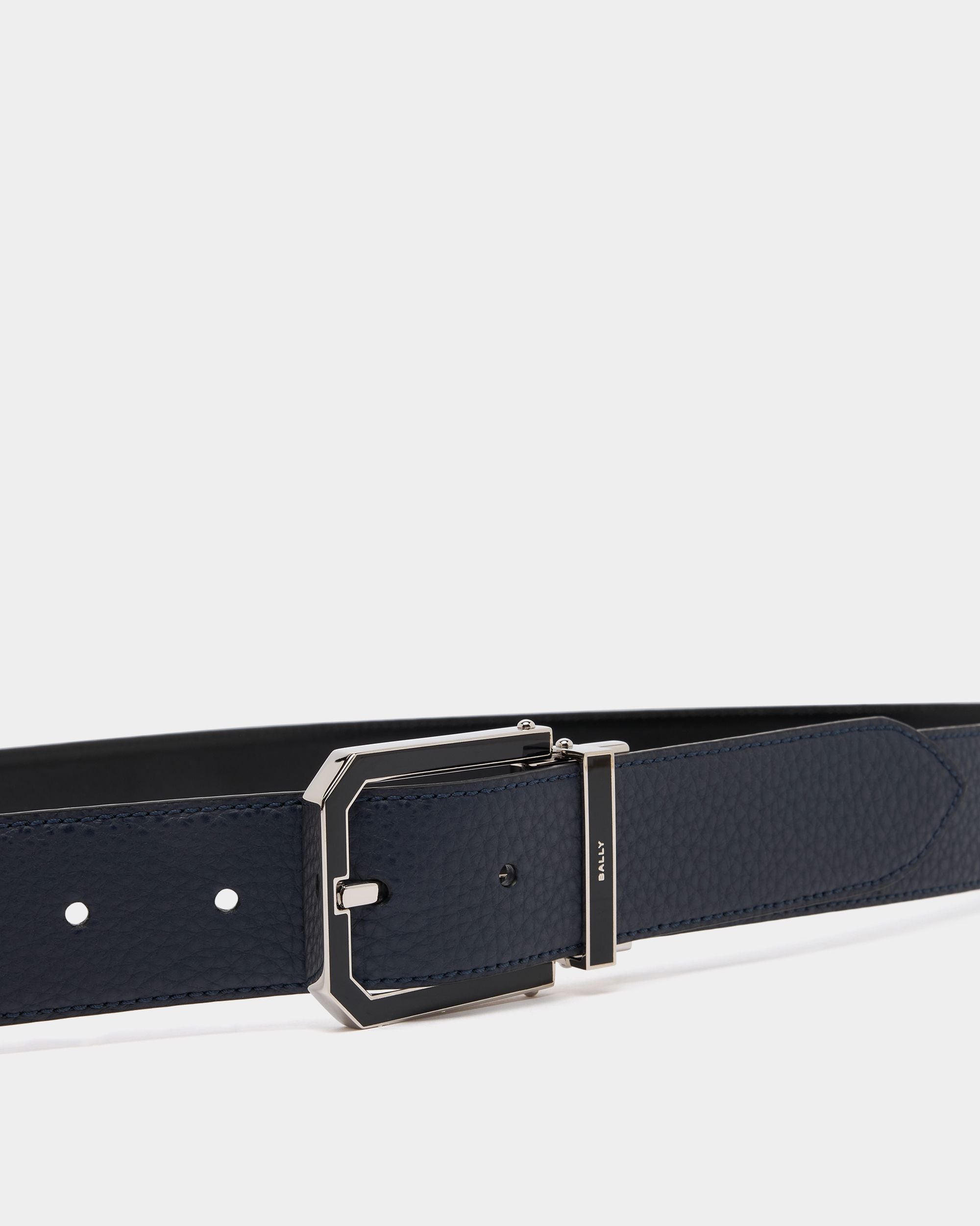 Beryl 35 mm Adjustable And Reversible Belt in Navy Blue And Black Leather - Image 3