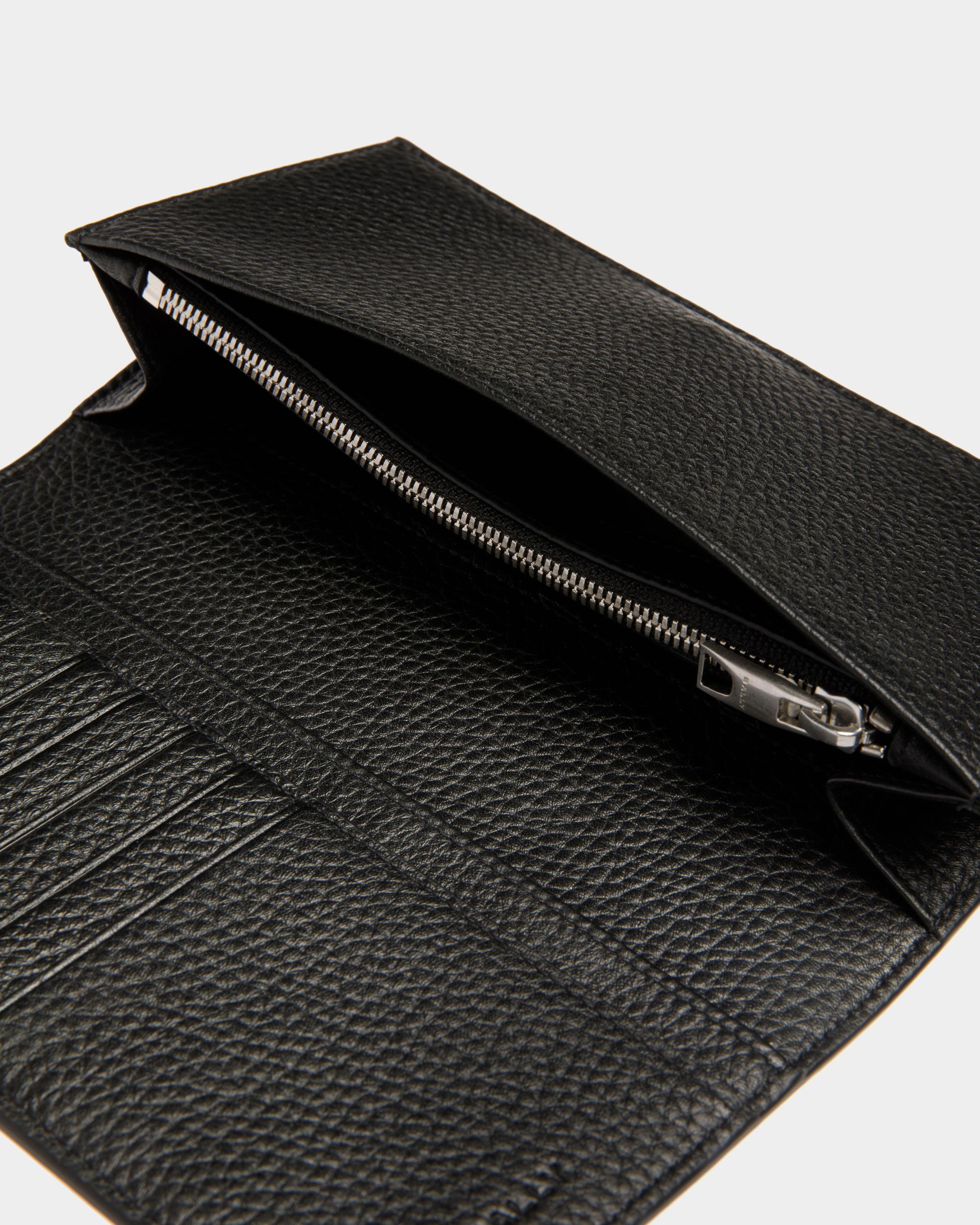 Ribbon Continental Wallet in Black Grained Leather - Image 4