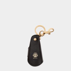 Beckett Keyring in Black Leather