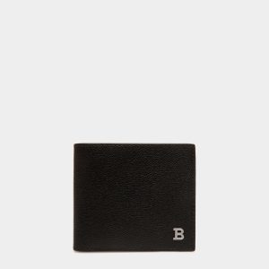 Wallet in Black Embossed Leather