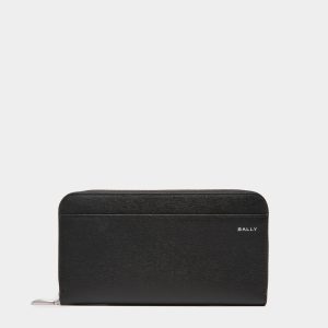 Crossing Zip Around Wallet in Leather