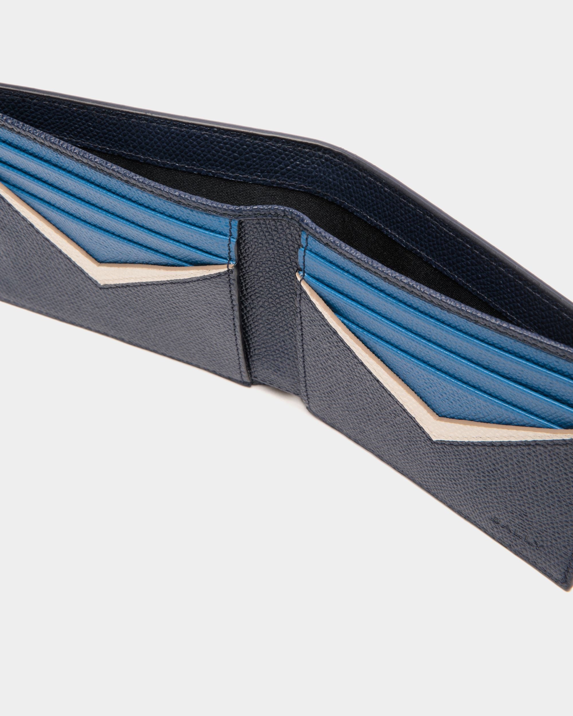 Flag Bifold Wallet in Blue Leather - Image 4