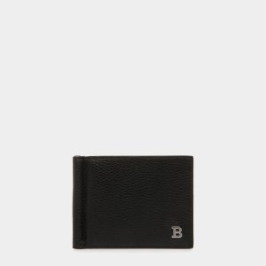 Wallet in Black Embossed Leather