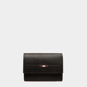 Wallet in Black Embossed Leather