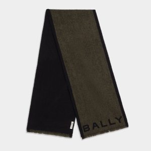 Scarf in Military Green Wool