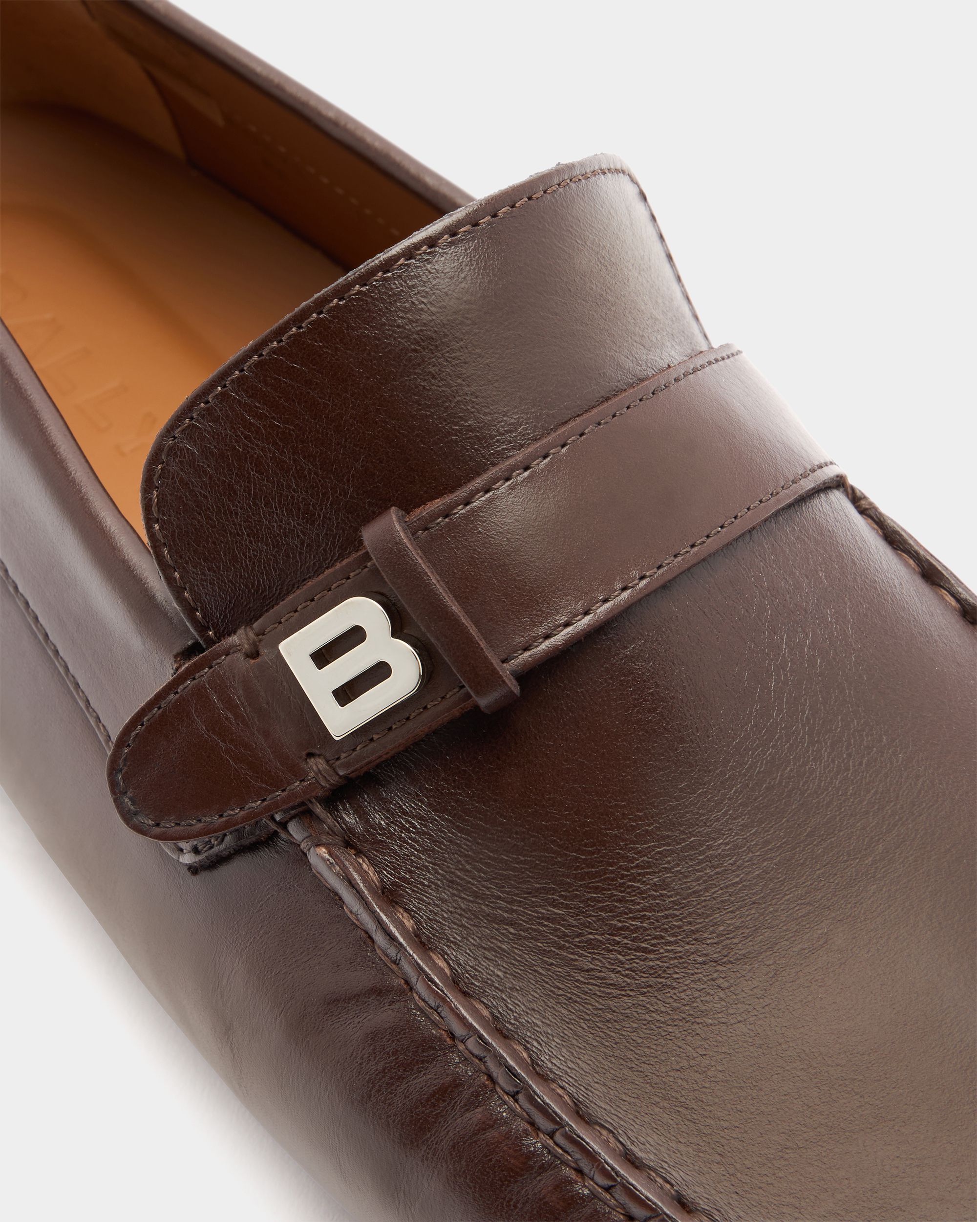 Pilot Driver in Brown Leather - Image 6