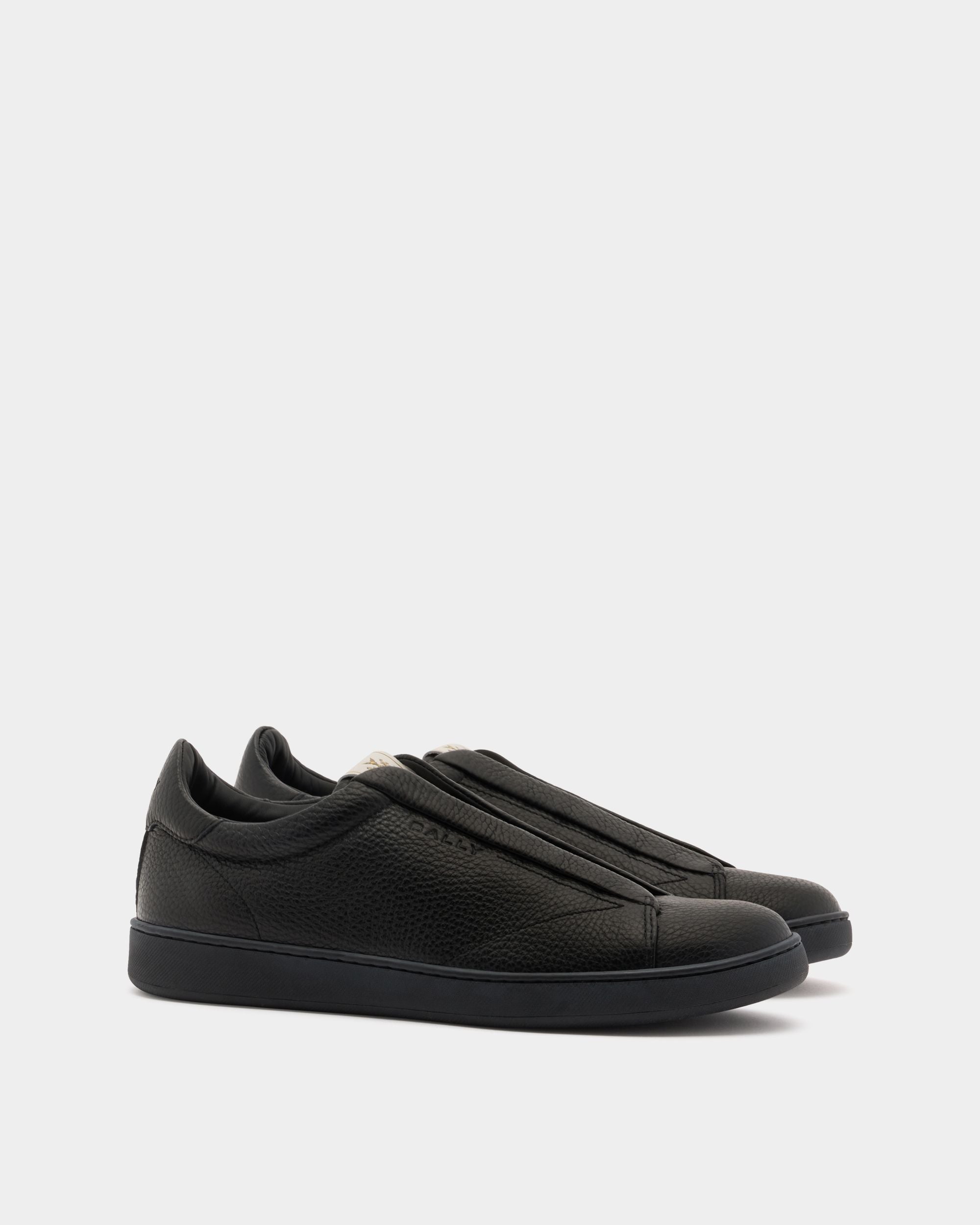 Retro Crest Sneaker in Black Grained Leather - Image 2