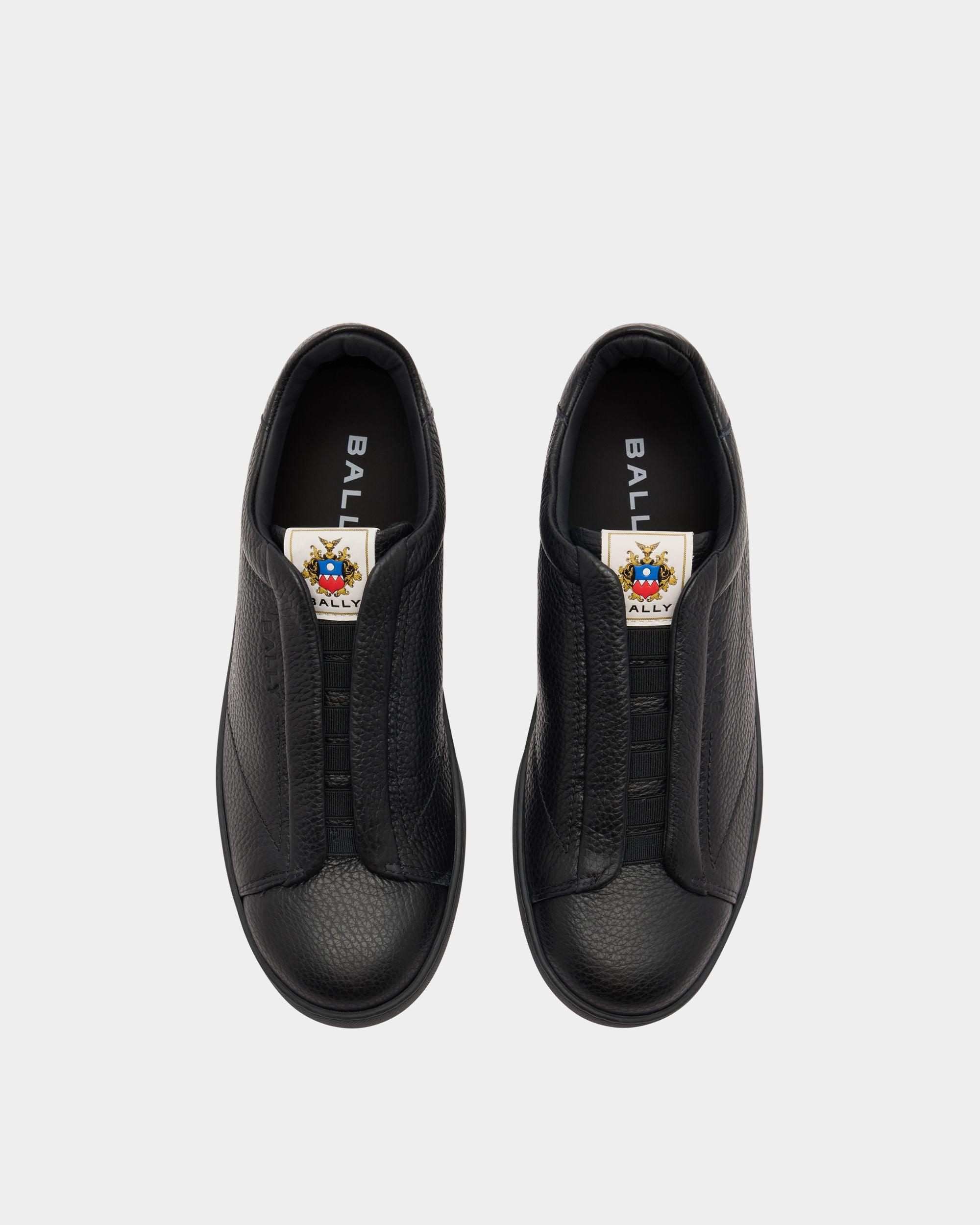 Retro Crest Sneaker in Black Grained Leather - Image 4
