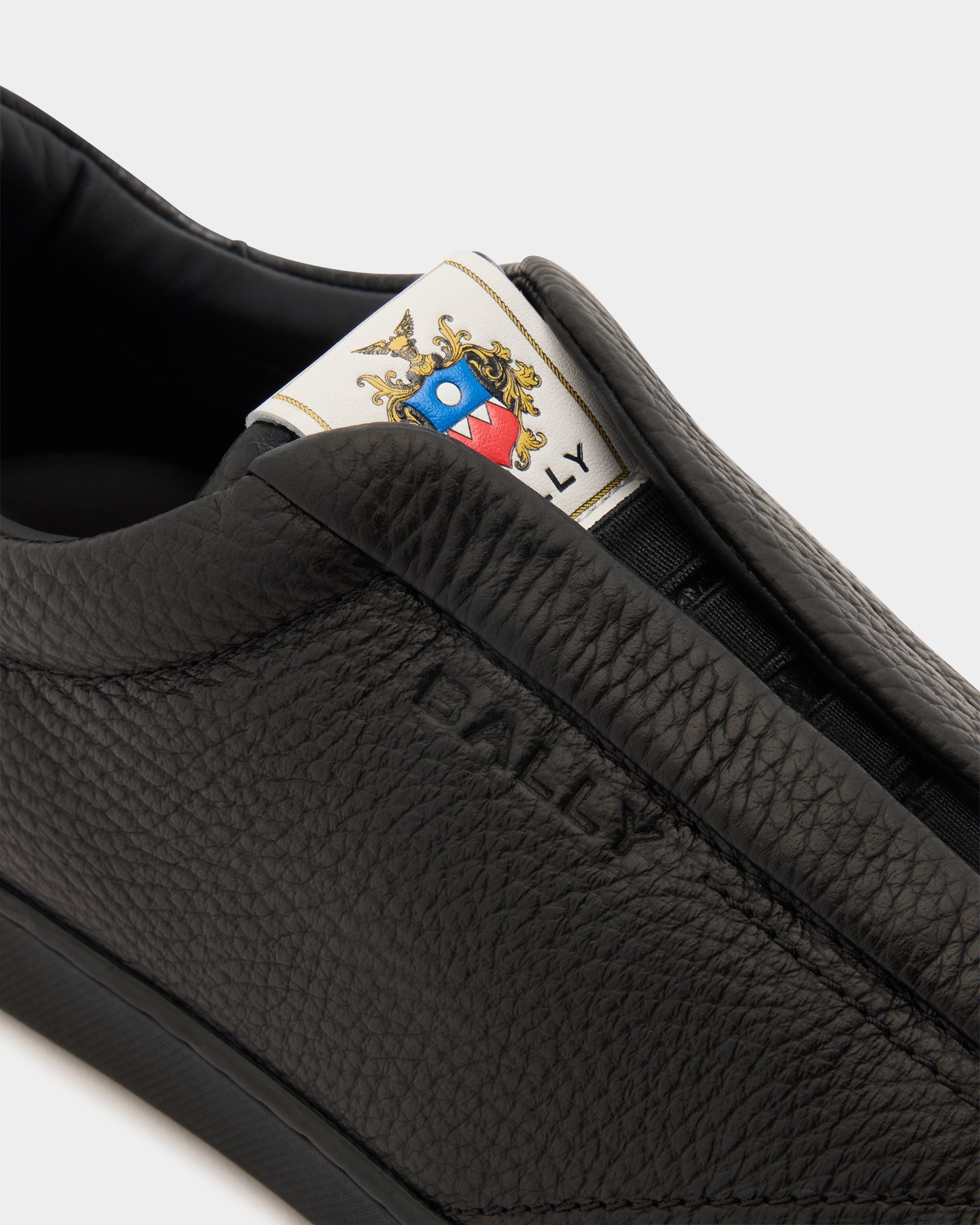 Retro Crest Sneaker in Black Grained Leather - Image 5