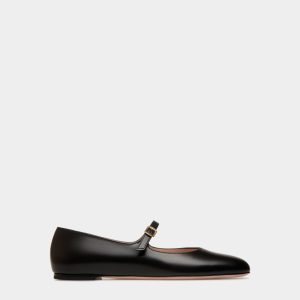 Ballyrina Flat in Black Leather