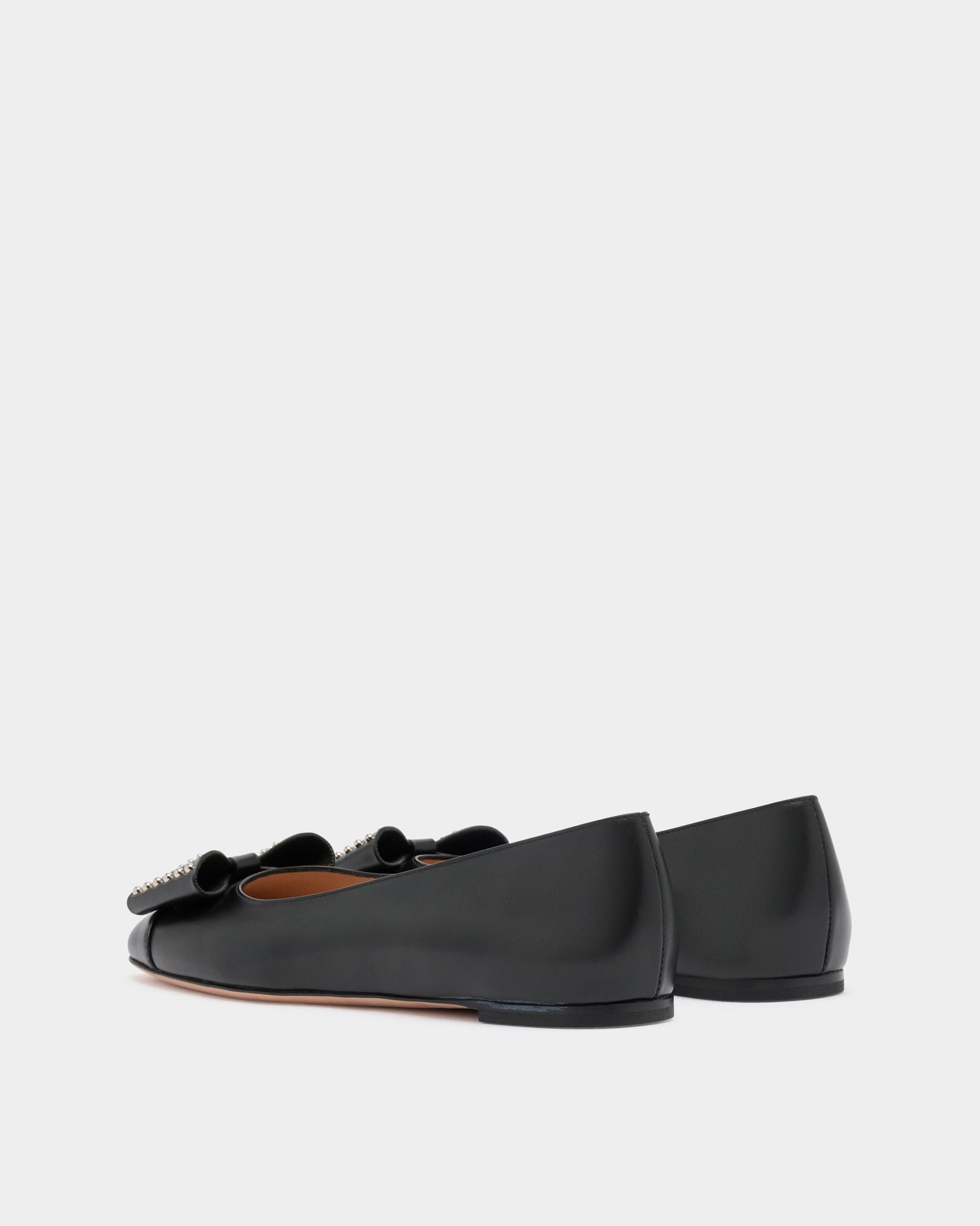 B-Bow Flat in Black Leather - Image 3