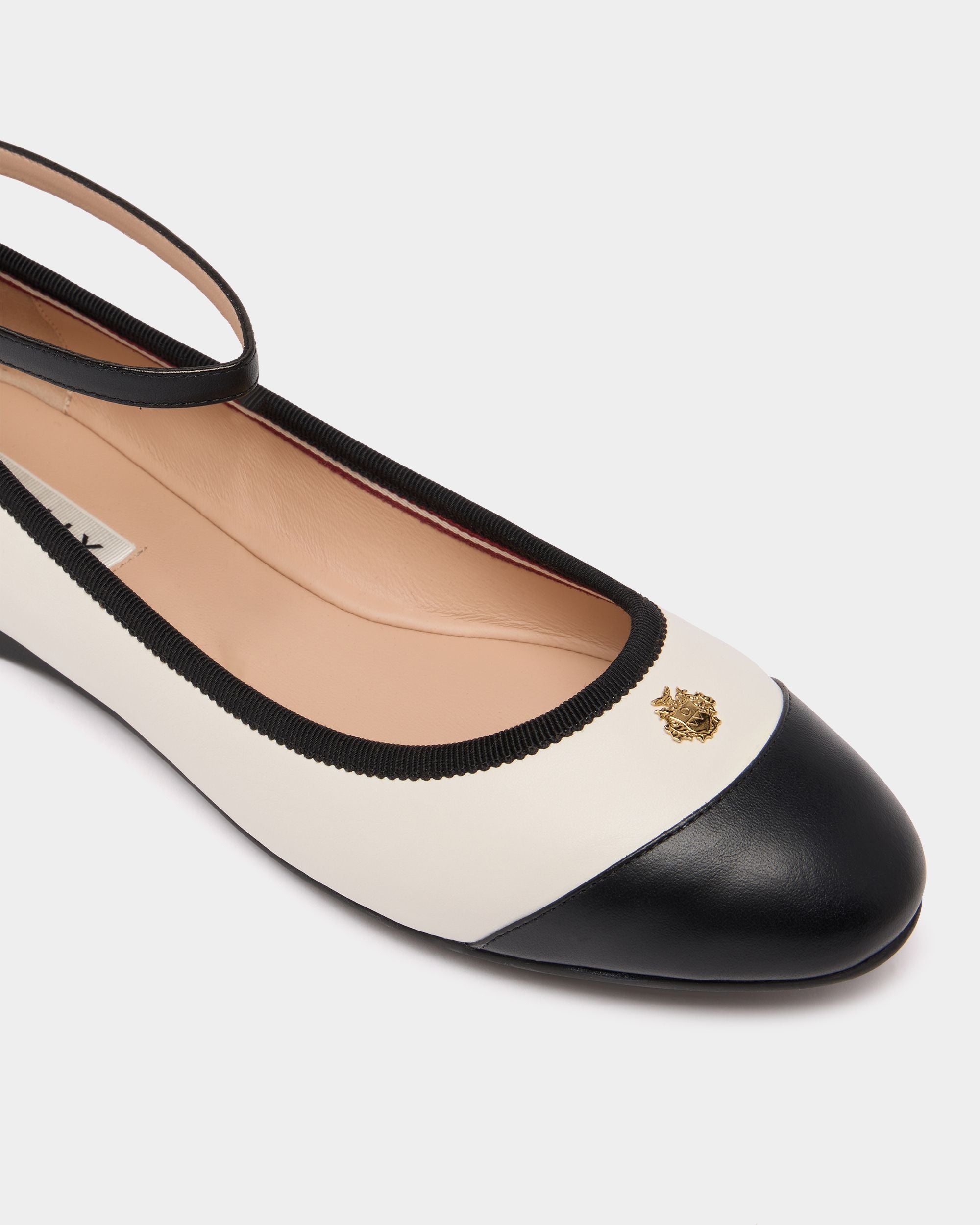 Ysla Ballet Flat in White Leather - Image 5
