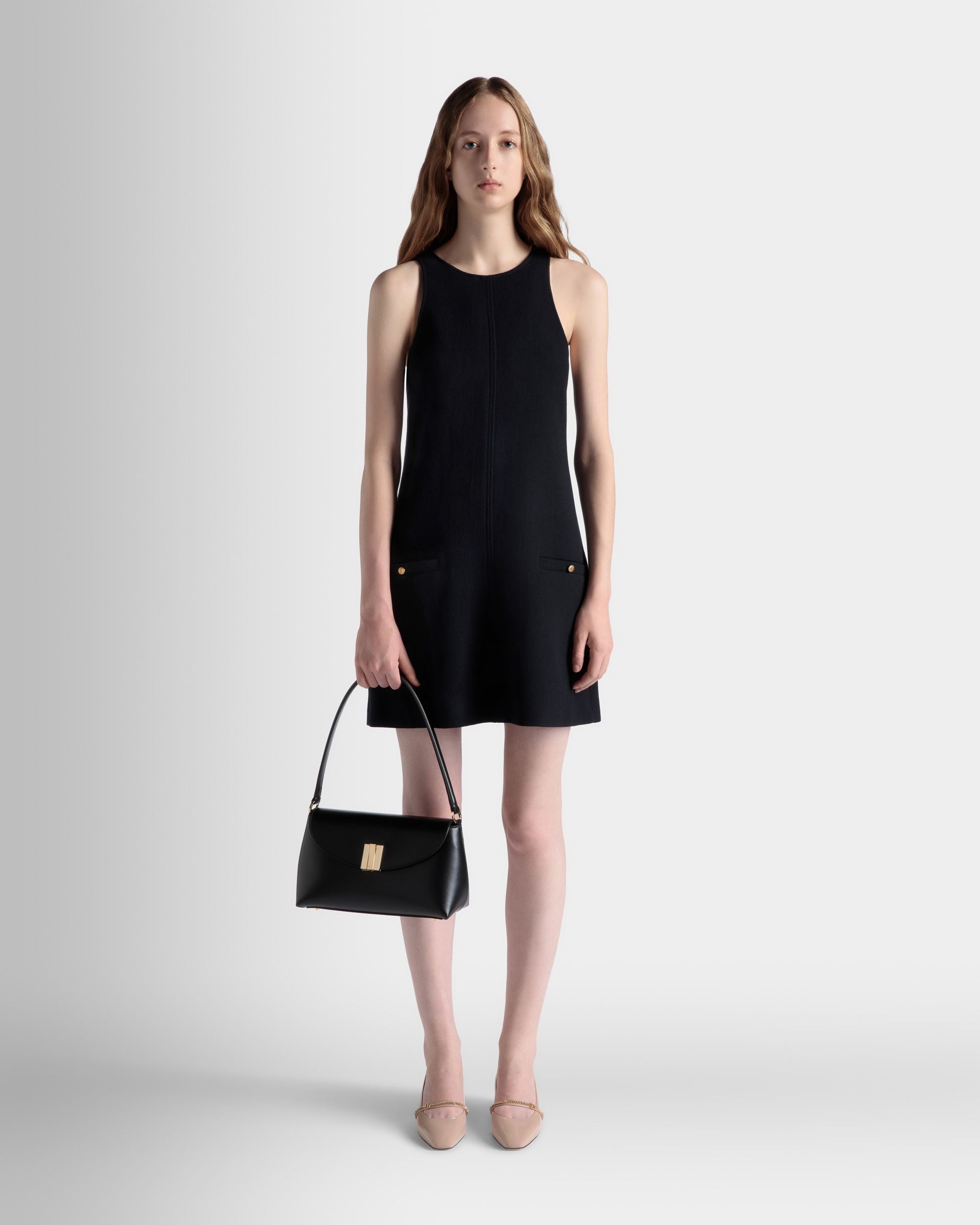 Ollam Small Top Handle Bag In Black Leather - Image 2