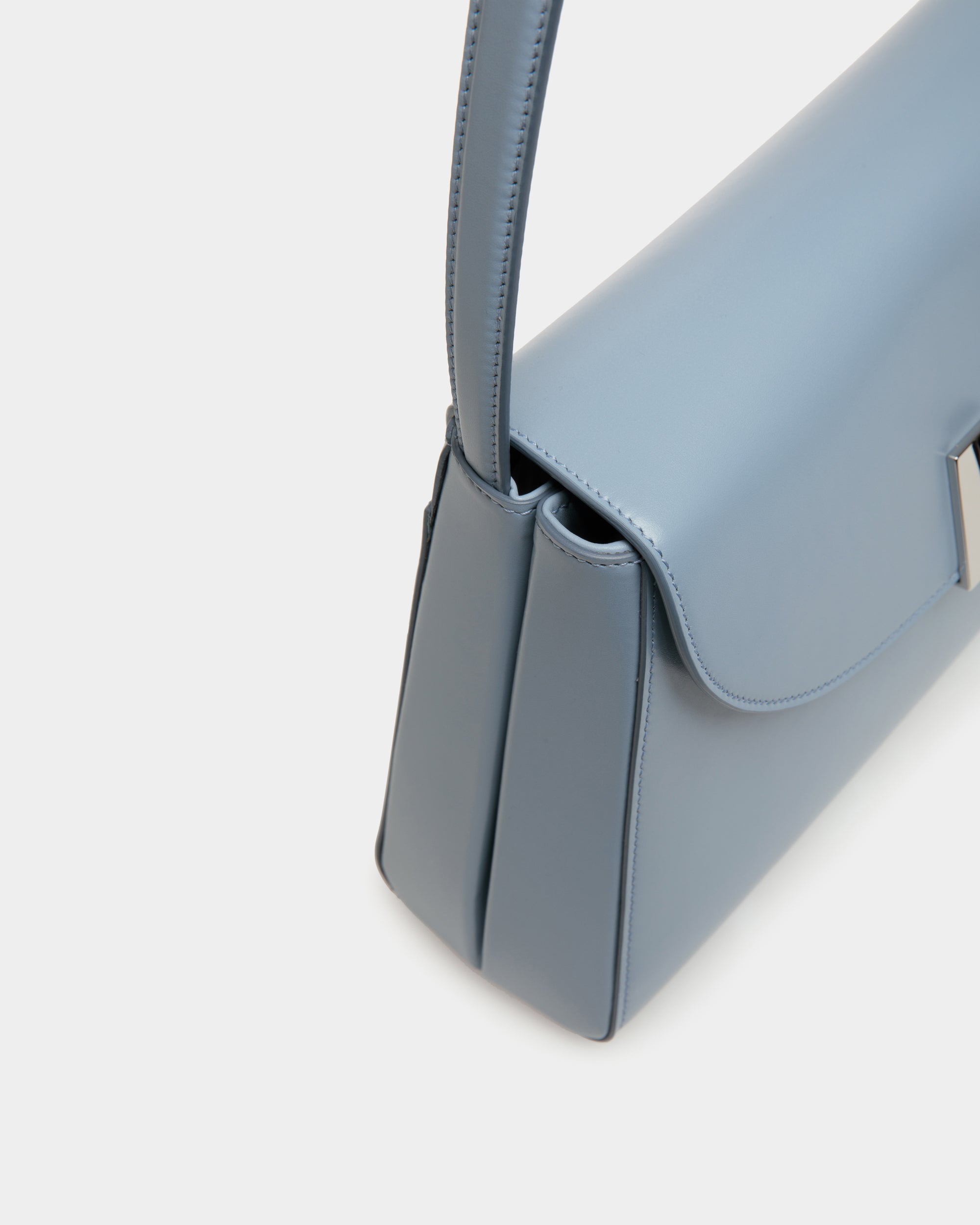 Ollam Shoulder Bag in Light Blue Leather - Image 6