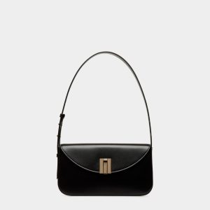 Ollam Small Shoulder Bag in Black Leather