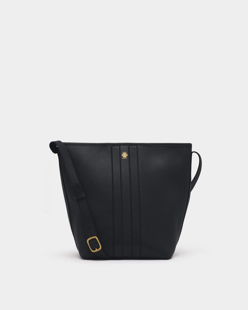 Beckett Bucket Bag in Black Leather