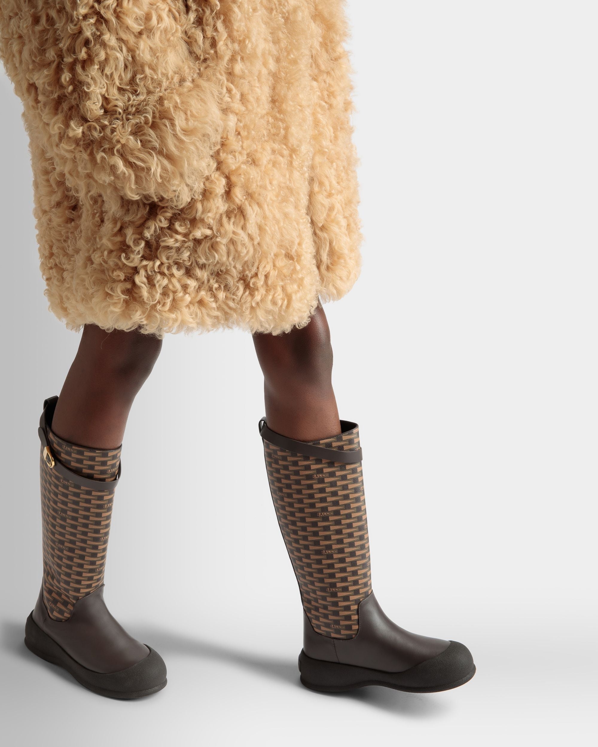 Frei Long Boots In Brown Leather And Mixed Cotton - Image 2