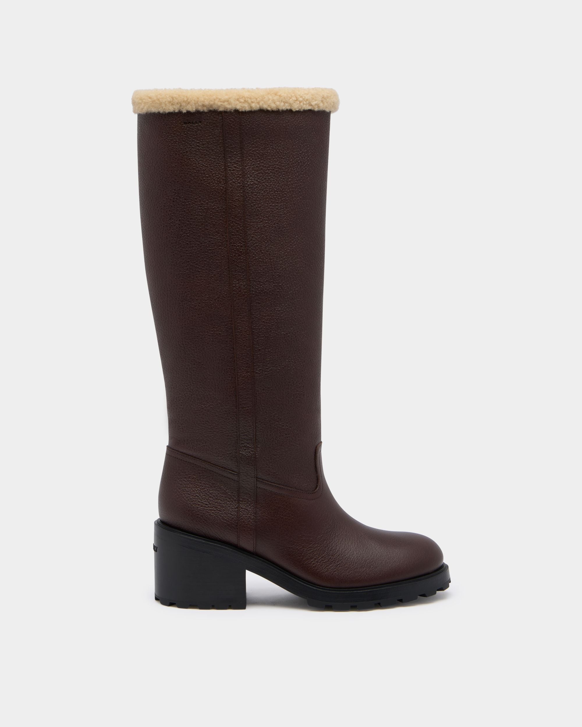 Gusto Boot in Brown Grained Leather