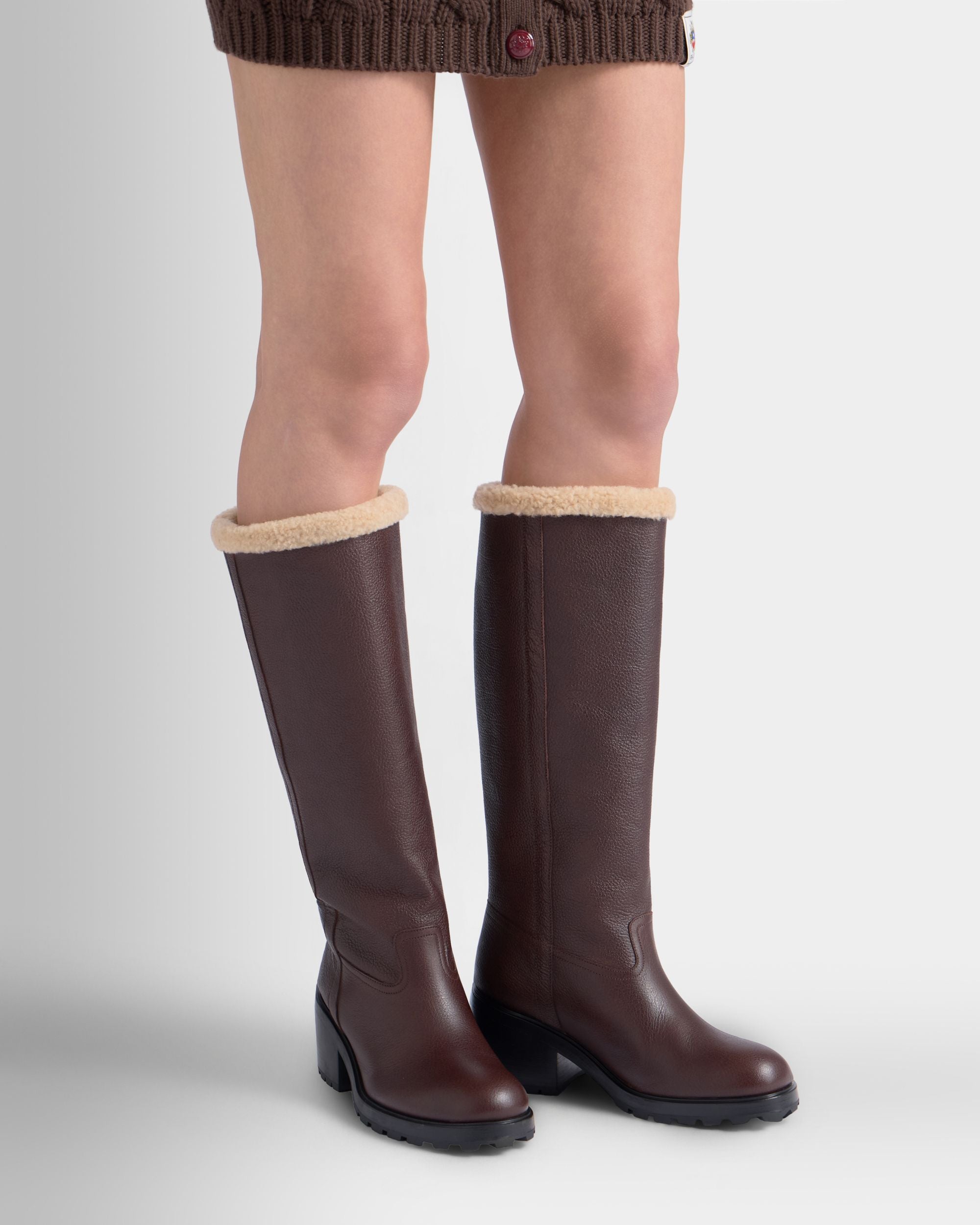 Gusto Boot in Brown Grained Leather - Image 2