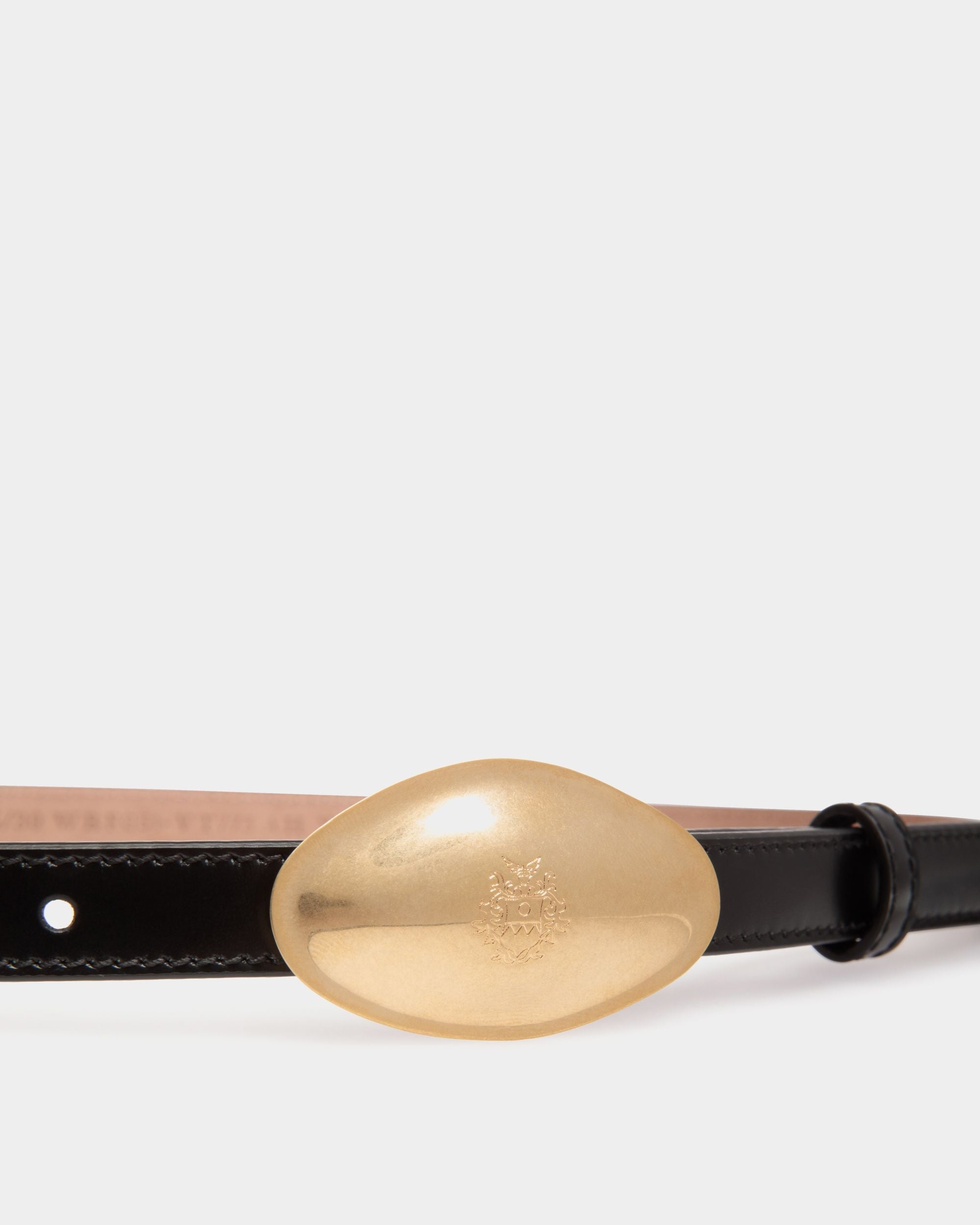 Swissness 15mm Belt In Black Brushed Leather - Image 3