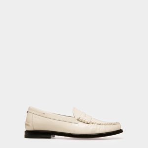 Coelo Leather Moccasins In Bone