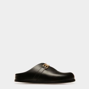 Francine Leather Slippers In Black
