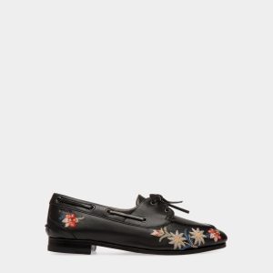 Winter Capsule Moccasin in Black Leather With Alpine Flowers