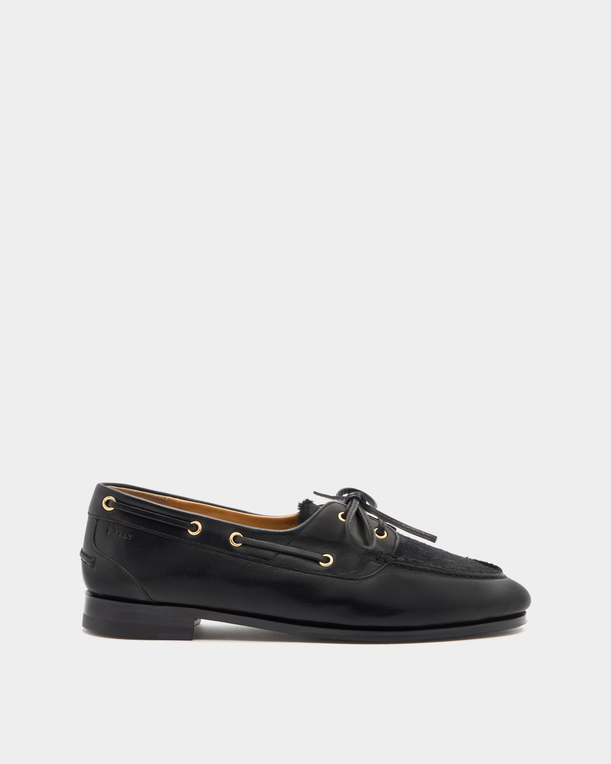 Plume Moccasin in Black Leather