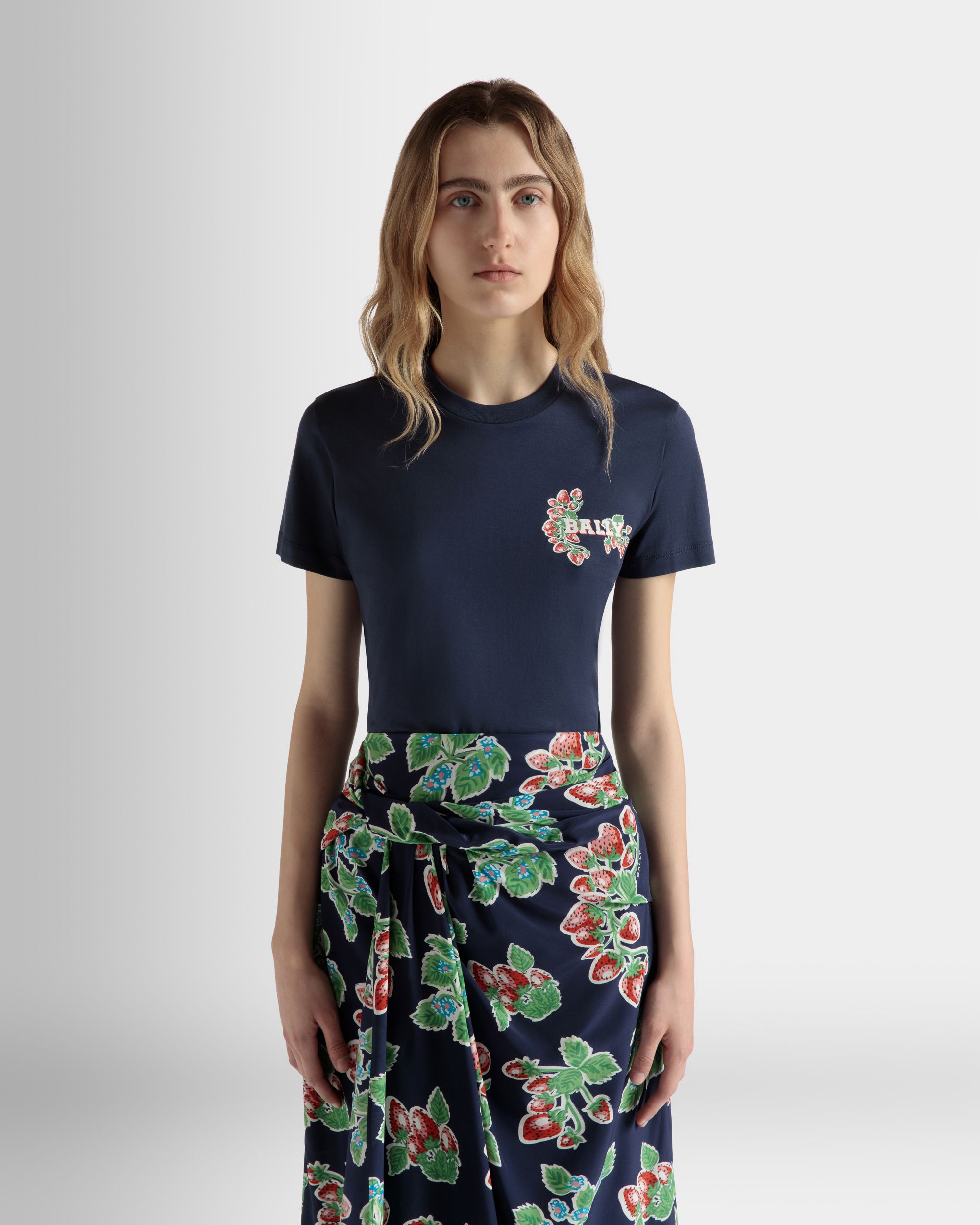 T-Shirt in Strawberry Print Cotton - Image 3