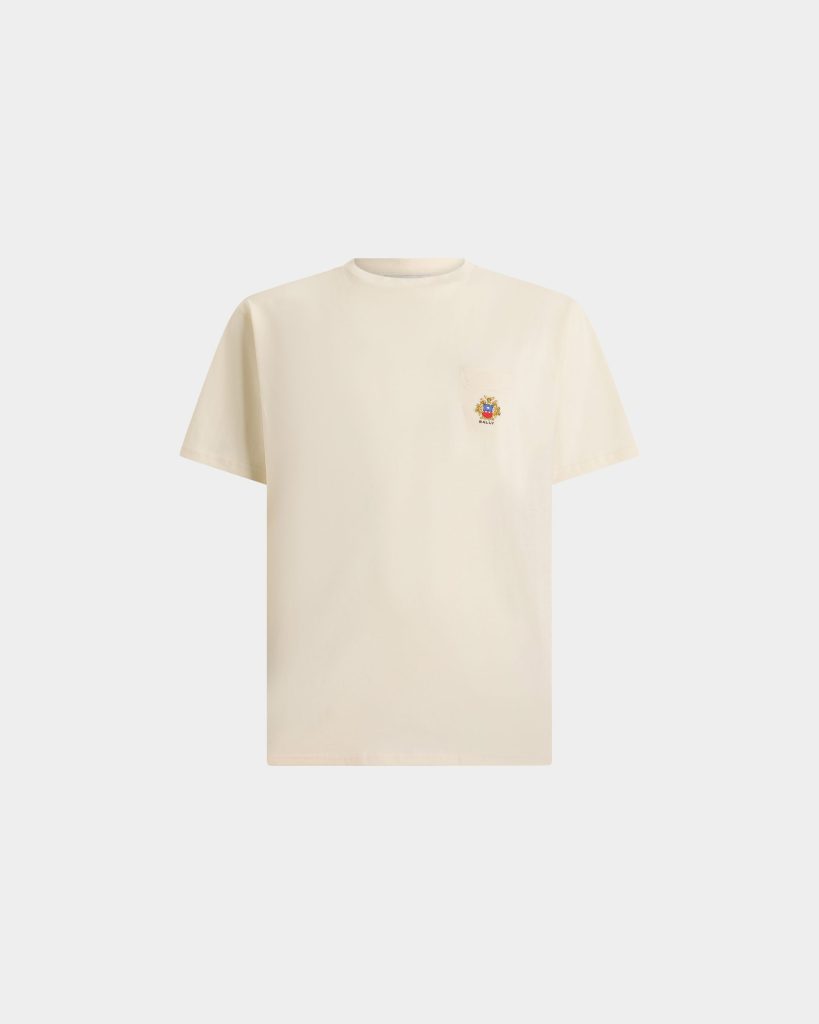 T-Shirt in Ivory Cotton With a Bally Crest