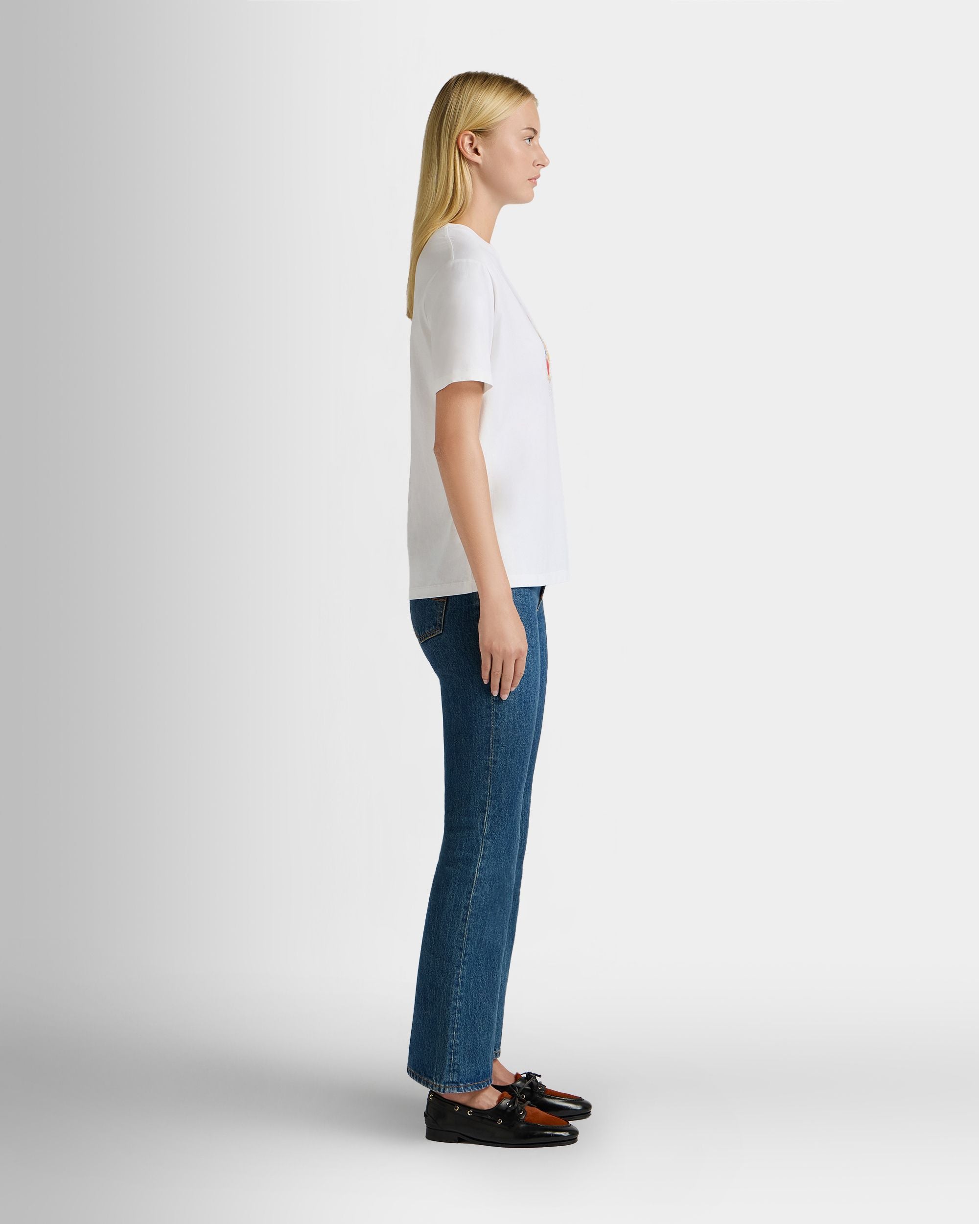 T-Shirt in White Cotton With a Bally Crest - Image 5