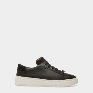 Raise Sneakers In Black And White Leather