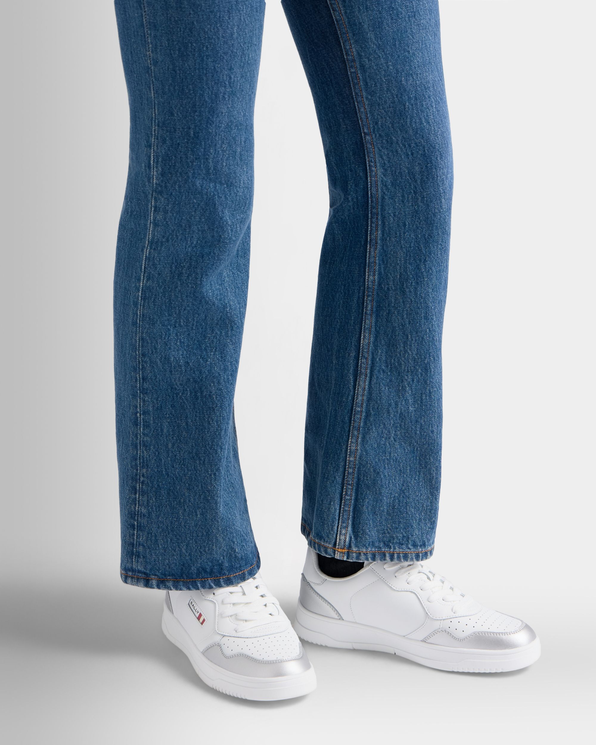 Jasper Sneaker in White and Silver Leather - Image 2