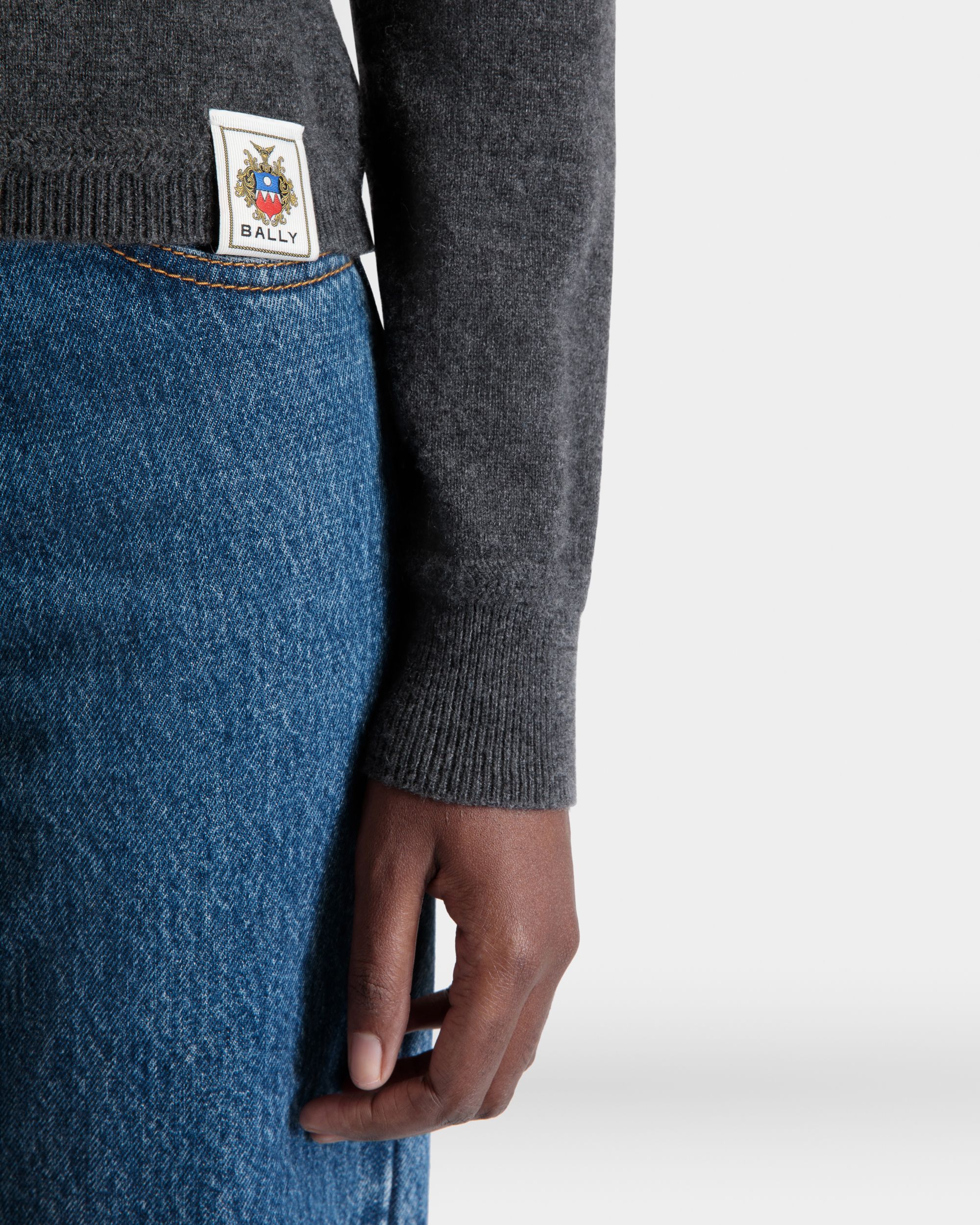 Long Sleeve Knit Top In Dark Grey Cashmere - Image 4