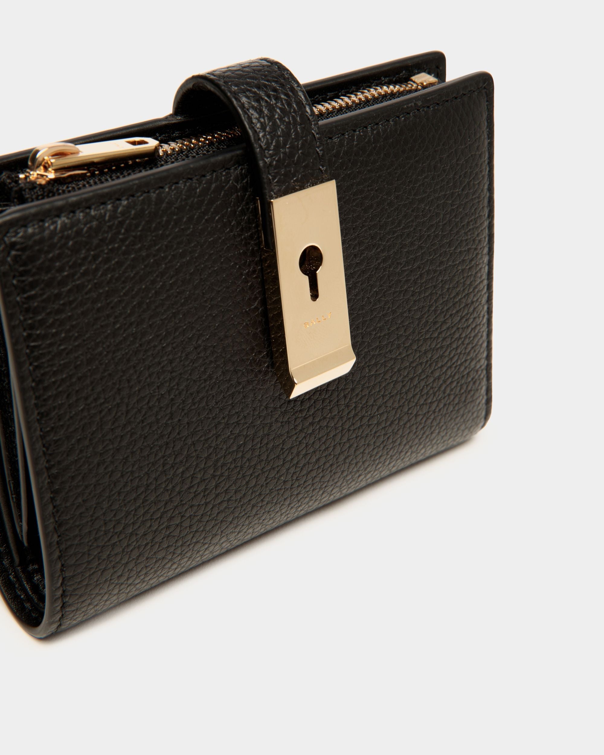 Lock Me Wallet In Black Grained Leather - Image 4
