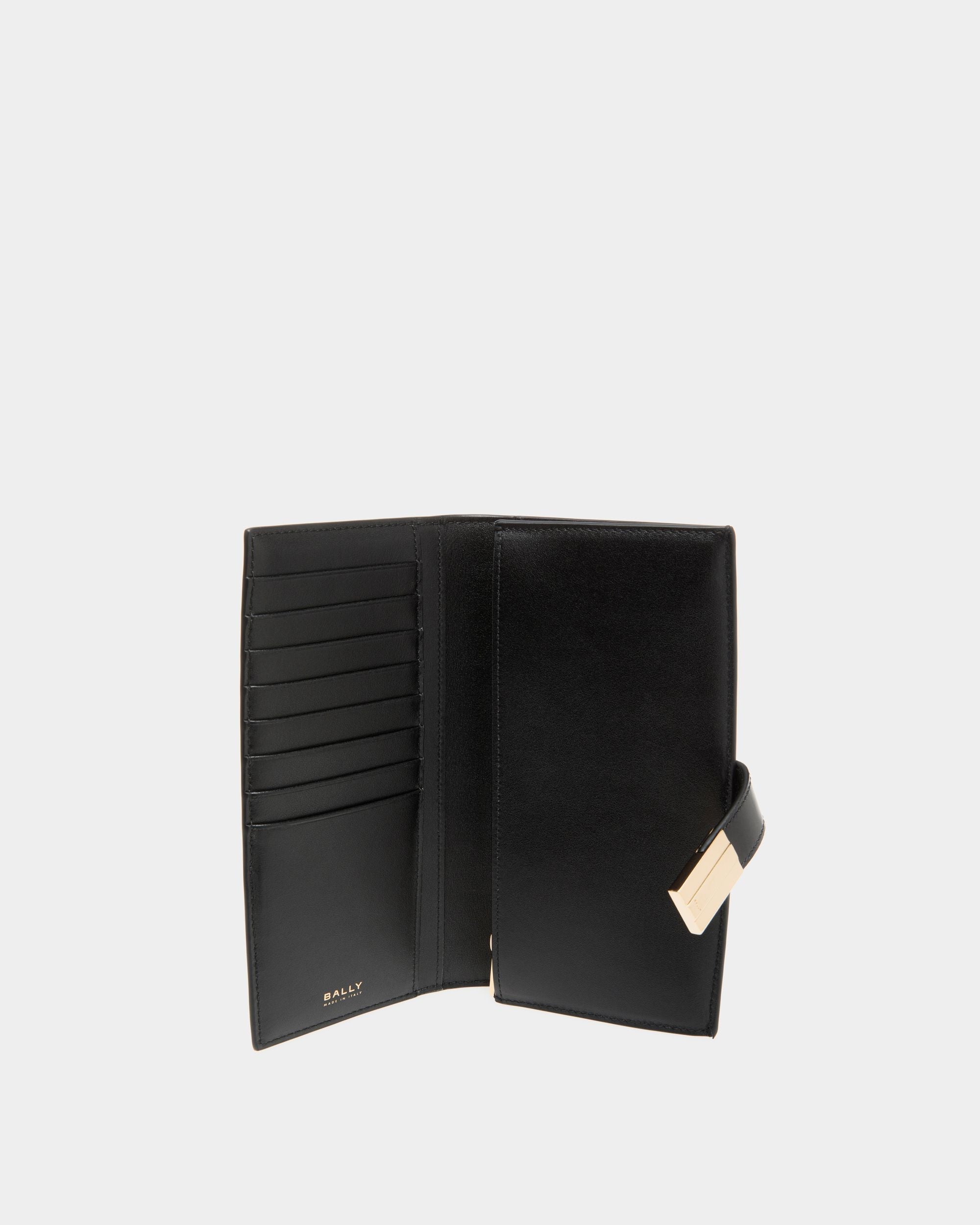 Ollam Continental Wallet in Black Leather - Image 3