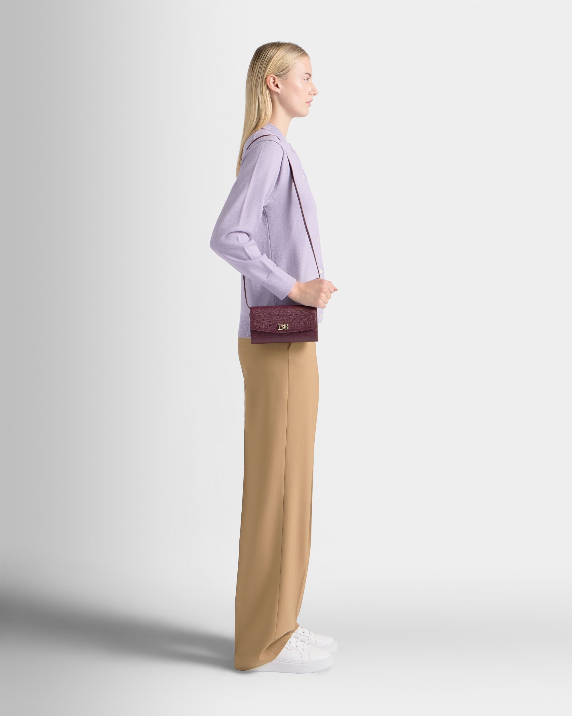 Phone Wallet in Dark Bordeaux Grained Leather - Image 2