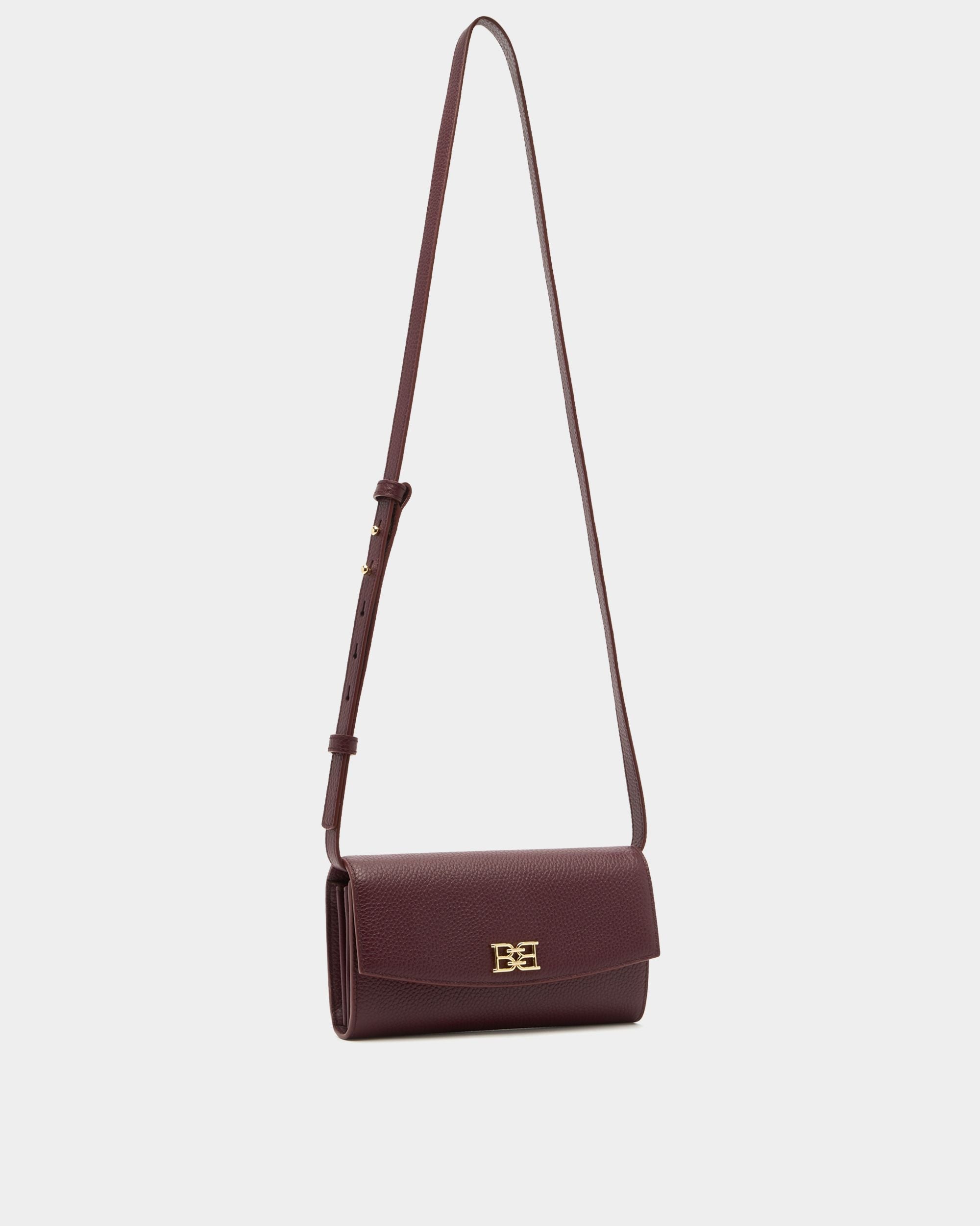 Phone Wallet in Dark Bordeaux Grained Leather - Image 4