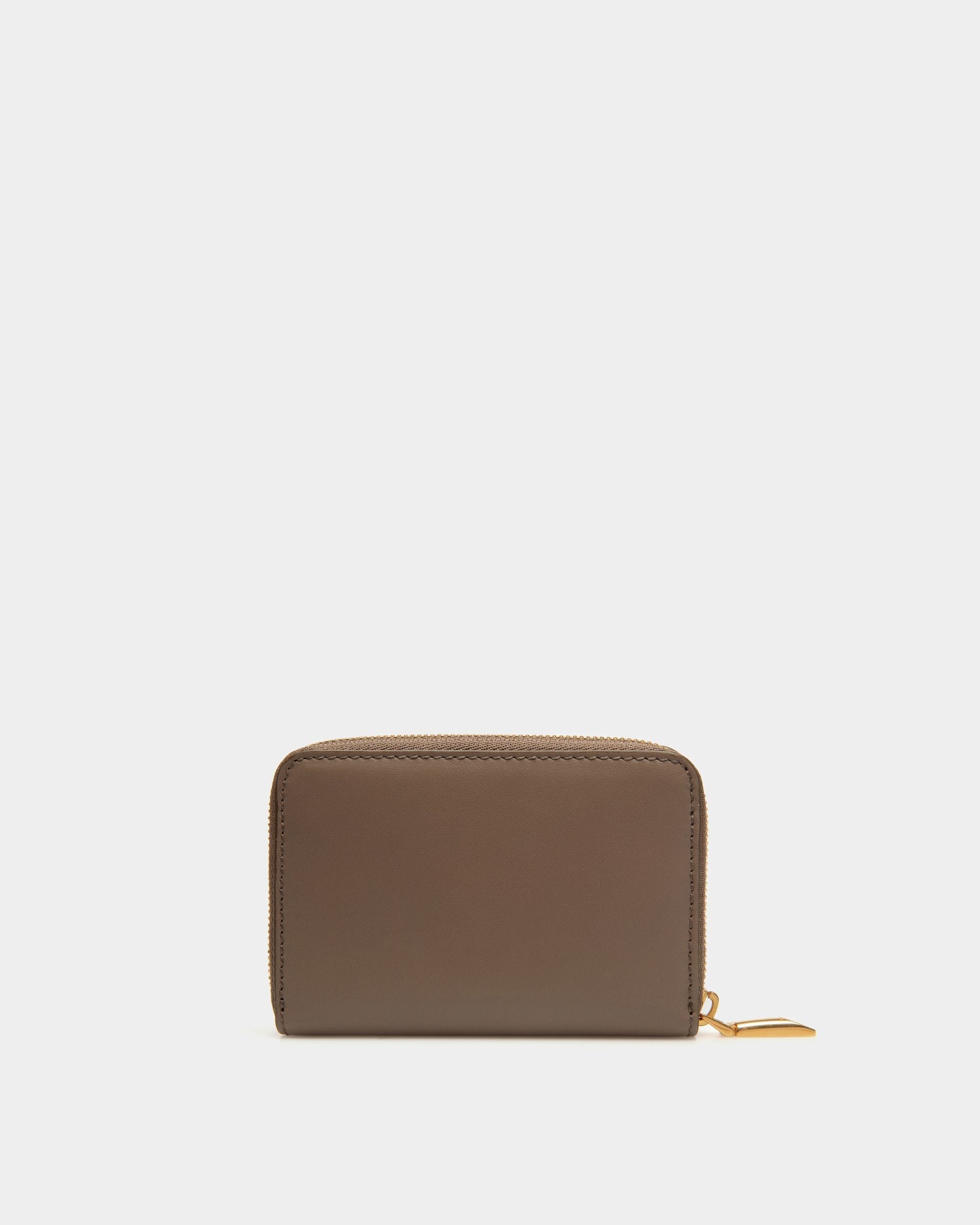 Emblem Coin & Card Wallet in Beige Leather - Image 2