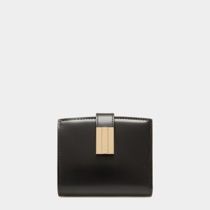 Ollam Wallet in Black Brushed Leather