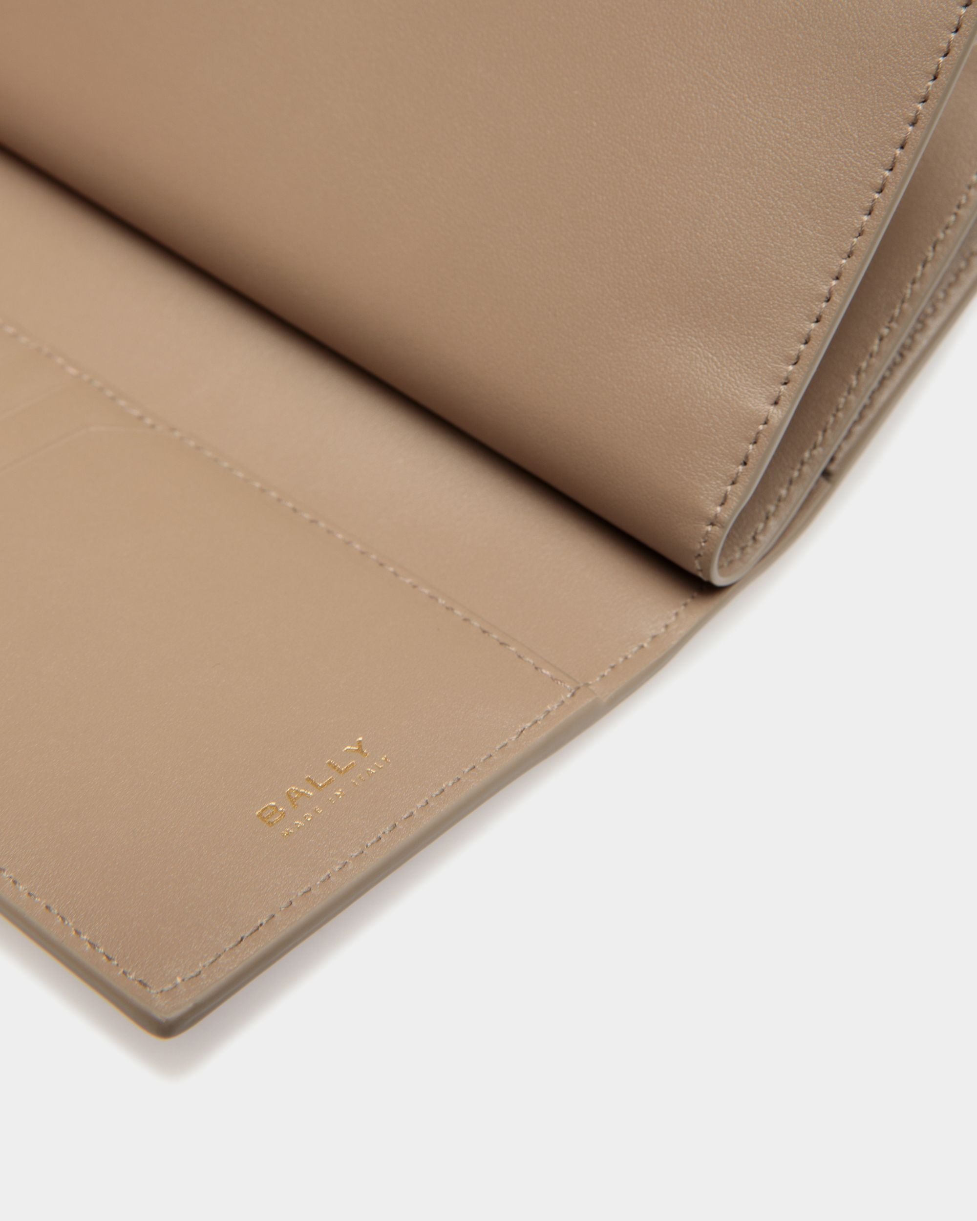 Lock Me Long Wallet In Taupe Grained Leather - Image 4