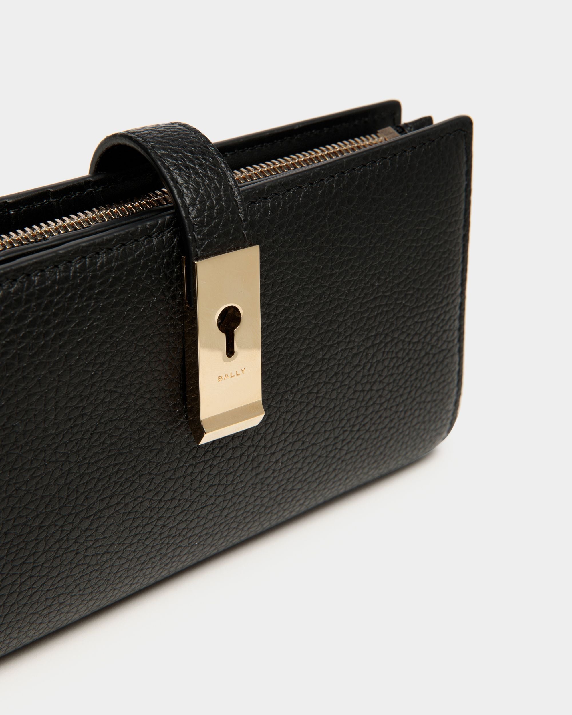 Lock Me Long Wallet In Black Grained Leather - Image 4