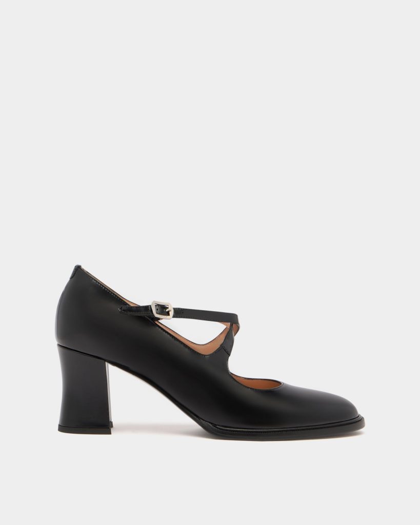 Saule Mary-Jane Pump in Black Brushed Leather
