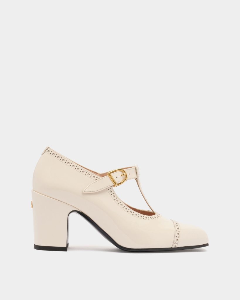 Eclayr Pump in Bone Leather