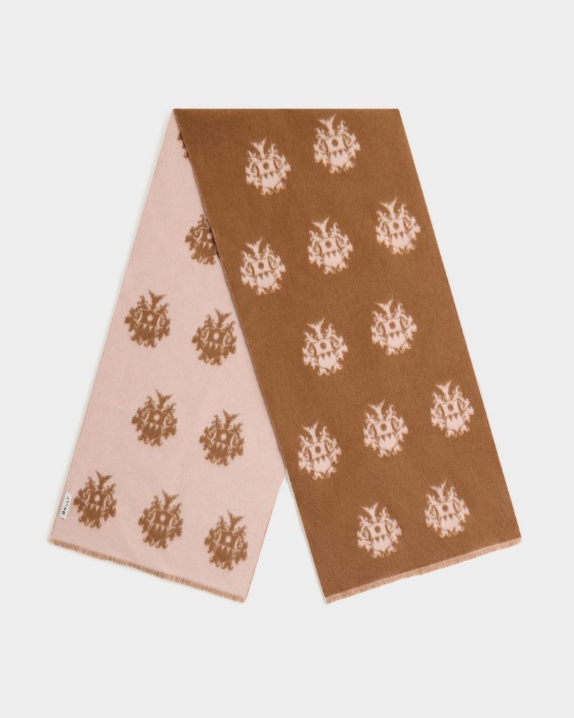 Scarf with a Crest Motif in Brown And Dusty Petal Wool